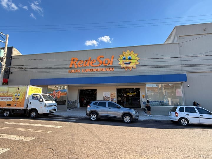 Fachada do Lucas Supermercado
